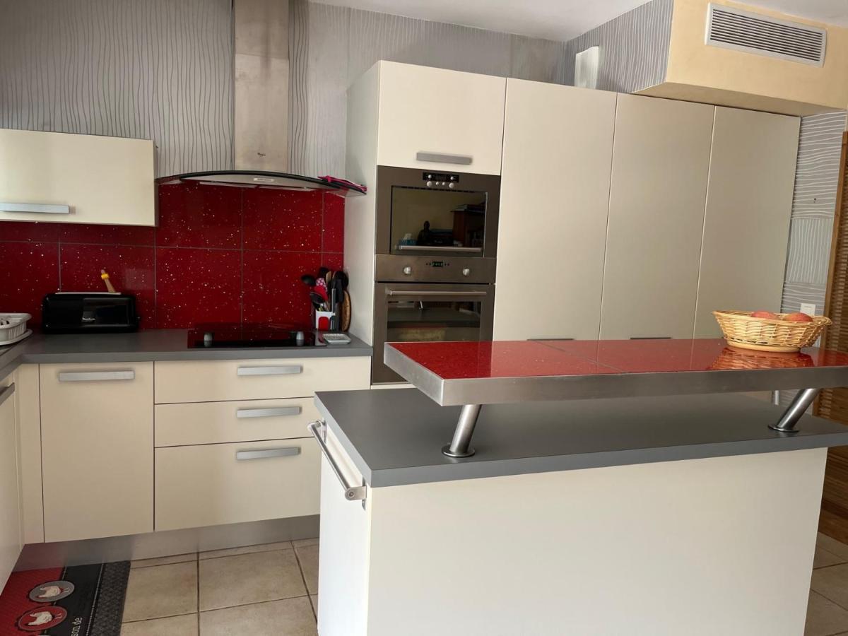 Saint-Raphael, Boulouris, F2 Dans Belle Residence 3 Piscines, Proche Bord De Mer Luaran gambar