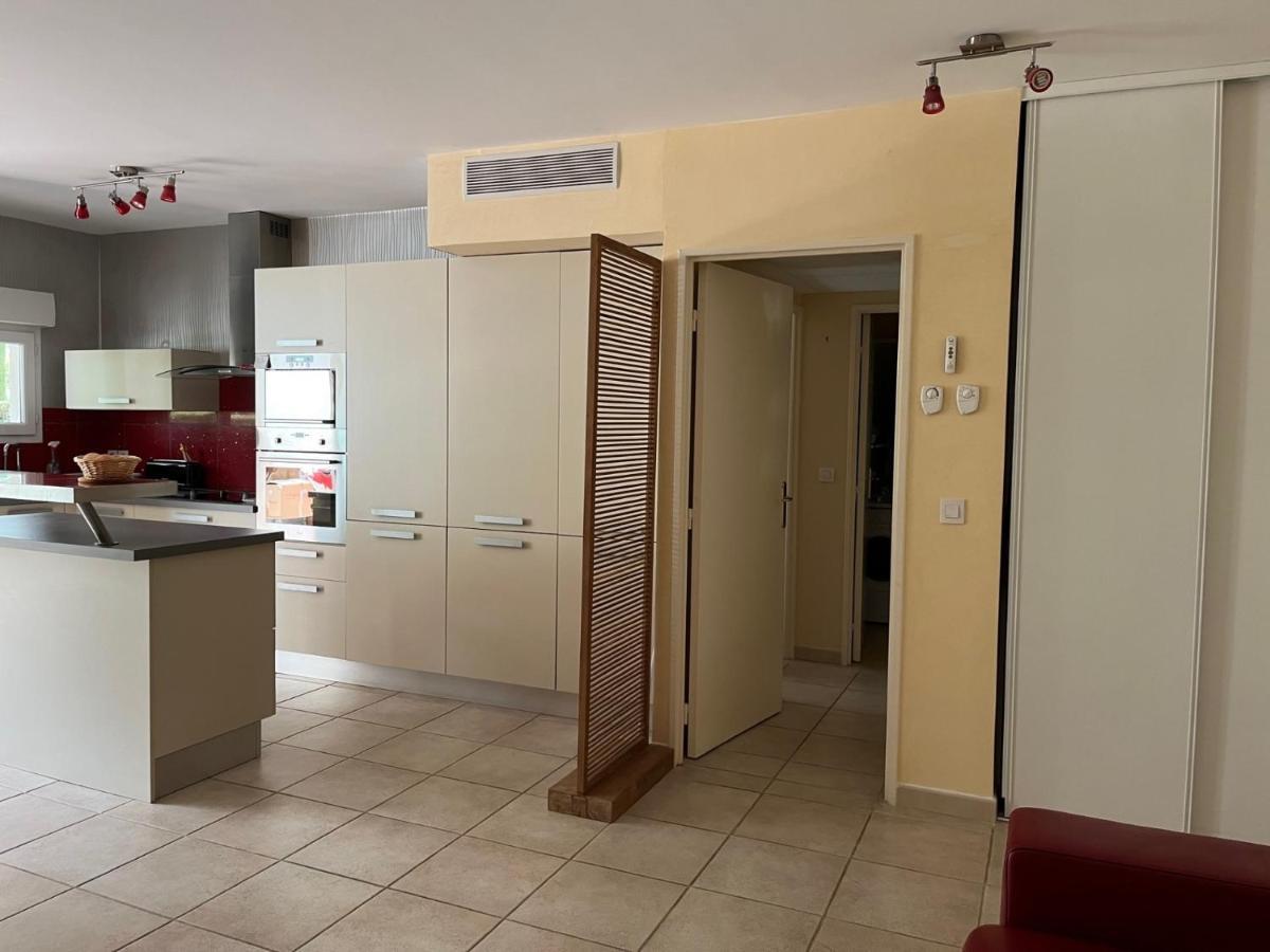 Saint-Raphael, Boulouris, F2 Dans Belle Residence 3 Piscines, Proche Bord De Mer Luaran gambar