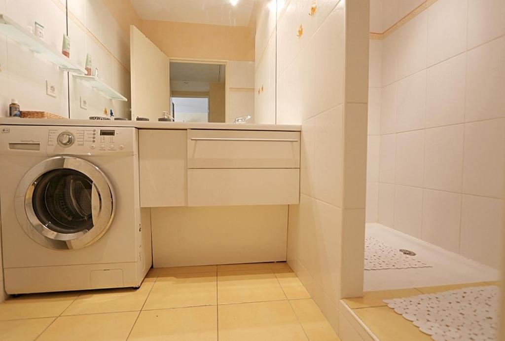 Saint-Raphael, Boulouris, F2 Dans Belle Residence 3 Piscines, Proche Bord De Mer Luaran gambar