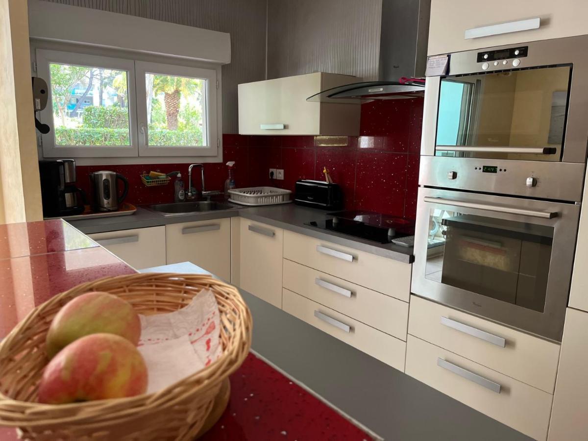 Saint-Raphael, Boulouris, F2 Dans Belle Residence 3 Piscines, Proche Bord De Mer Luaran gambar
